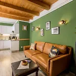 Main Square Duplex With Rooftop Terrace Split