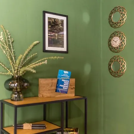 Main Square Duplex With Rooftop Terrace