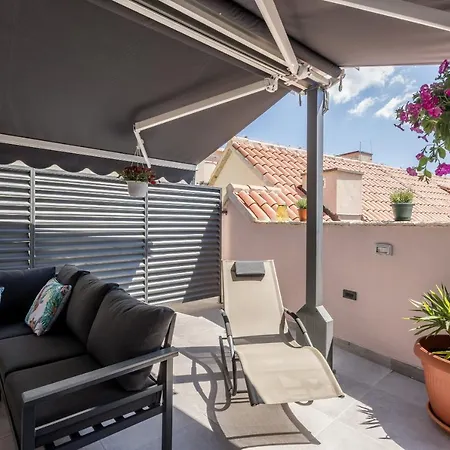 Main Square Duplex With Rooftop Terrace * Split