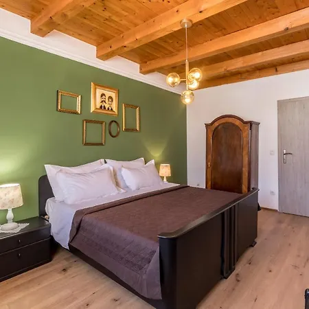 Apartamento Main Square Duplex With Rooftop Terrace