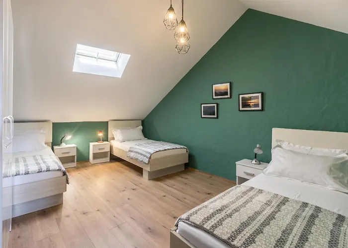 Main Square Duplex With Rooftop Terrace Apartment