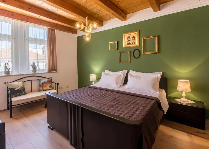 Main Square Duplex With Rooftop Terrace Сплит