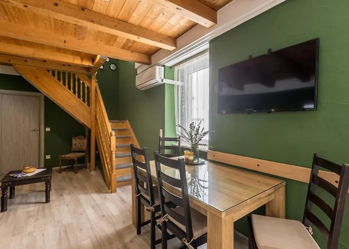 Main Square Duplex With Rooftop Terrace Апартаменты *