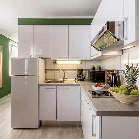 Main Square Duplex With Rooftop Terrace * ספליט