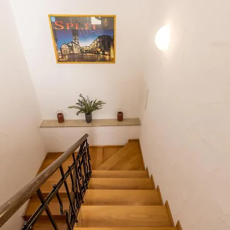 Main Square Duplex With Rooftop Terrace ספליט