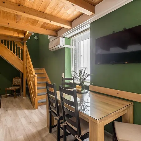 Main Square Duplex With Rooftop Terrace דירה *