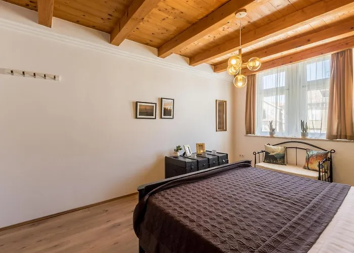 아파트 Main Square Duplex With Rooftop Terrace *