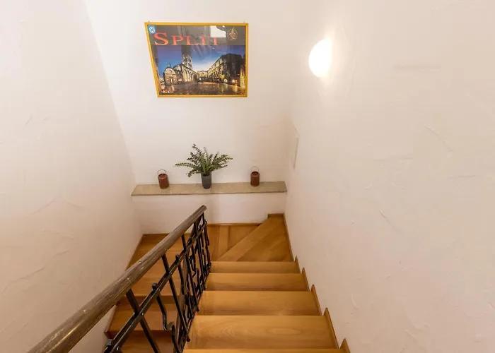 Main Square Duplex With Rooftop Terrace 스플리트